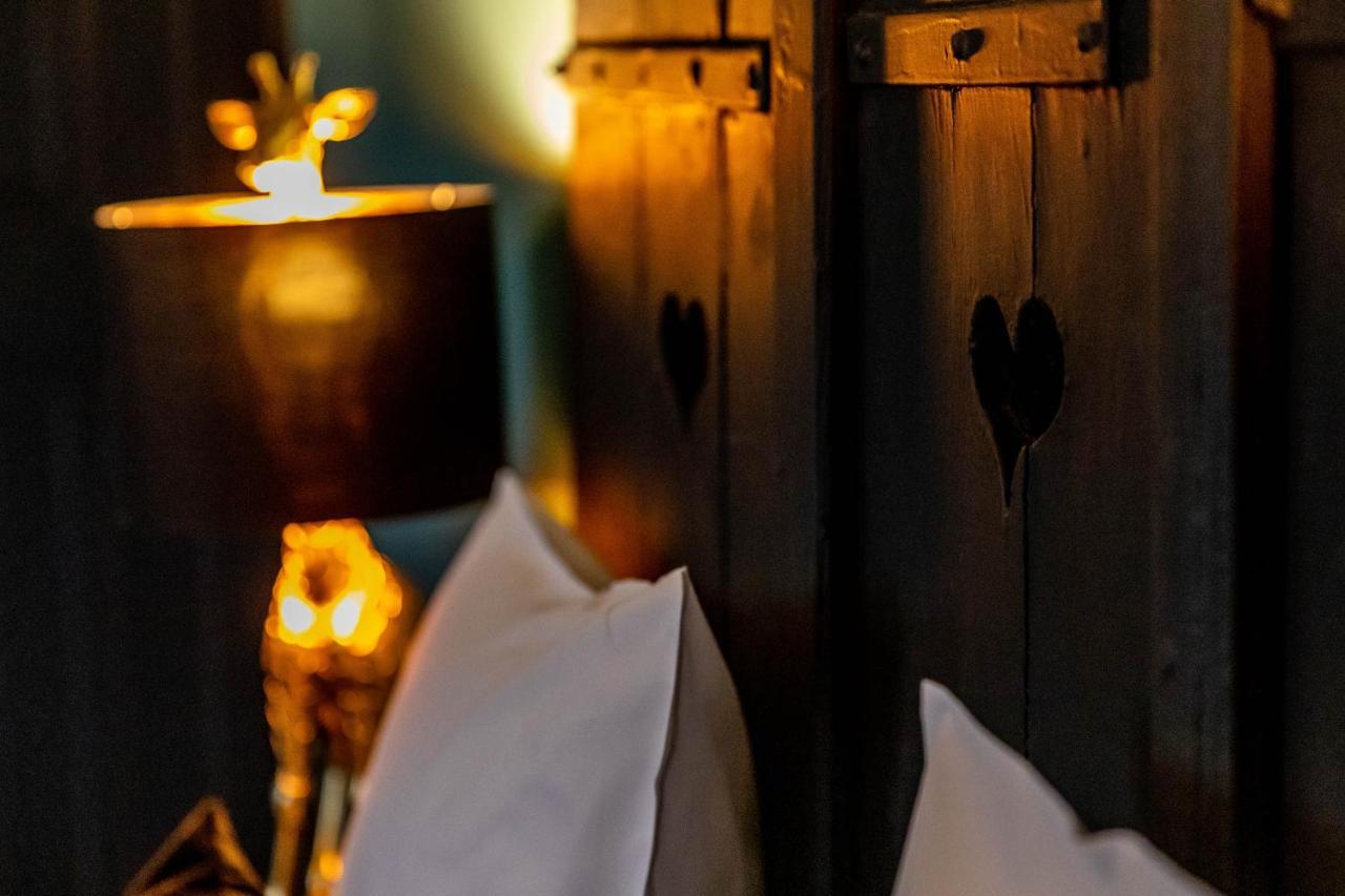 Hotel O Chateau Hayange Bagian luar foto