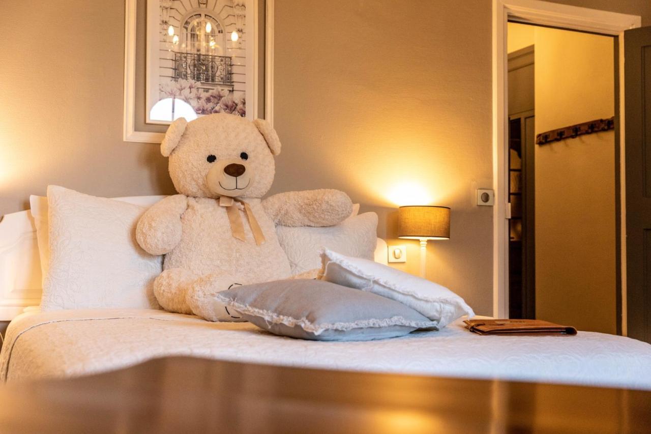 Hotel O Chateau Hayange Bagian luar foto