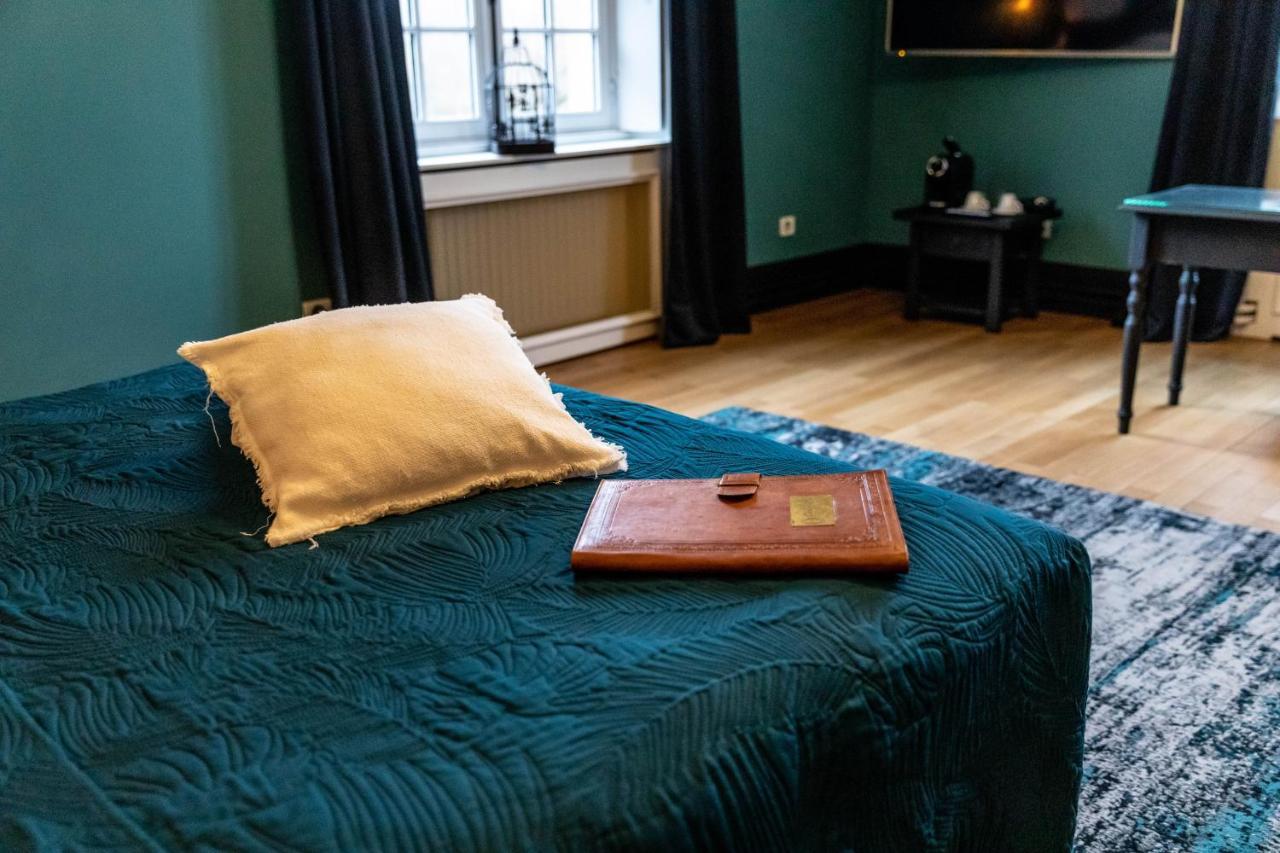 Hotel O Chateau Hayange Bagian luar foto