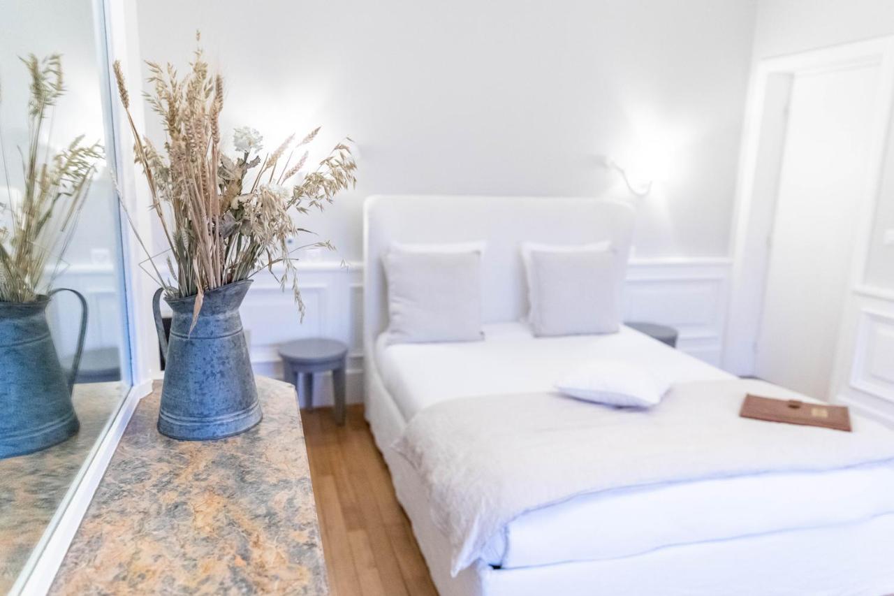 Hotel O Chateau Hayange Bagian luar foto
