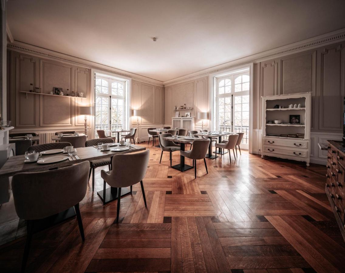 Hotel O Chateau Hayange Bagian luar foto